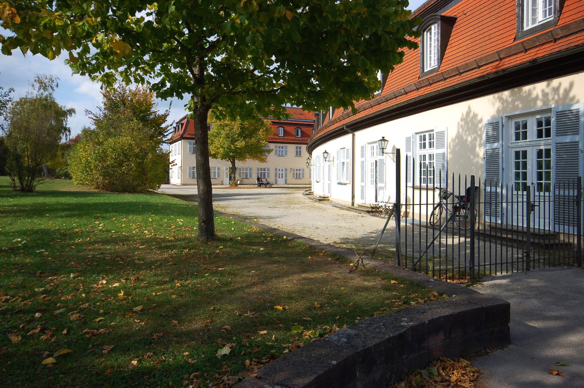 €13,000 Curatorial Fellowship – Akademie Schloss Solitude Curatorial 10 Month Fellowship, Stuttgart Germany